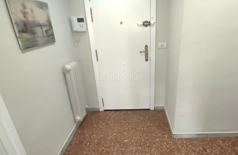 Foto d1b493da-c295-4c6e-b5e5-bd6dd4a5c4c1. Piso en calle de teodora lamadrid 1 enlaces, justo detrás del hotel ac los enlaces y mcdonald. calle teodora lamadrid. calefacción individual a gas, con garaje y tras en Zaragoza