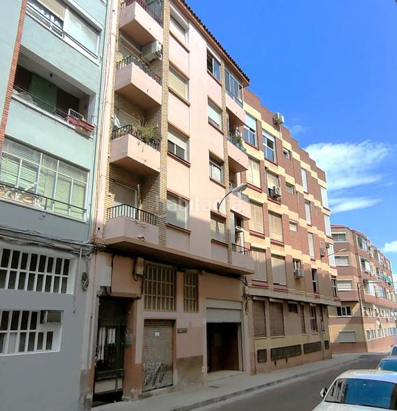 Foto 27b2b27f-4b02-4e07-aeff-24790d639cea. Alquiler piso en calle de génova 17 junto a paseo cuellar y lapuyade. vivienda amueblada de dos dormitorios y salón, baño y cocina equipada. exterior a la calle génov en Zaragoza