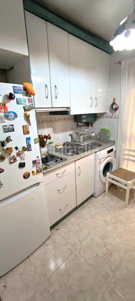 Foto ea25d4ff-a33d-4406-98c2-04852712b3d0. Alquiler piso en calle de génova 17 junto a paseo cuellar y lapuyade. vivienda amueblada de dos dormitorios y salón, baño y cocina equipada. exterior a la calle génov en Zaragoza