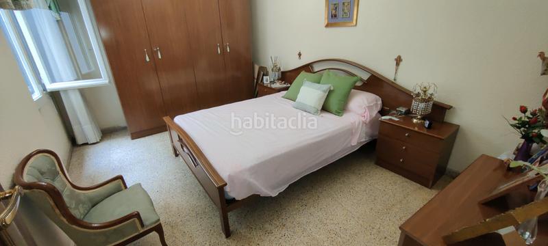 Foto ffb752fd-bdda-4b80-8650-e430b62840da. Piso en calle de miguel servet 12 ubicación privilegiada!!!! al principio de miguel servet, con vistas a la plaza san miguel y a escasos diez minutos paseando de pl en Zaragoza