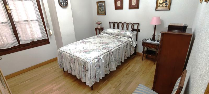 Foto a87d4264-0220-4906-9056-d62cf177a2a1. Etagenwohnung mit heizung parking in Ruiseñores Zaragoza