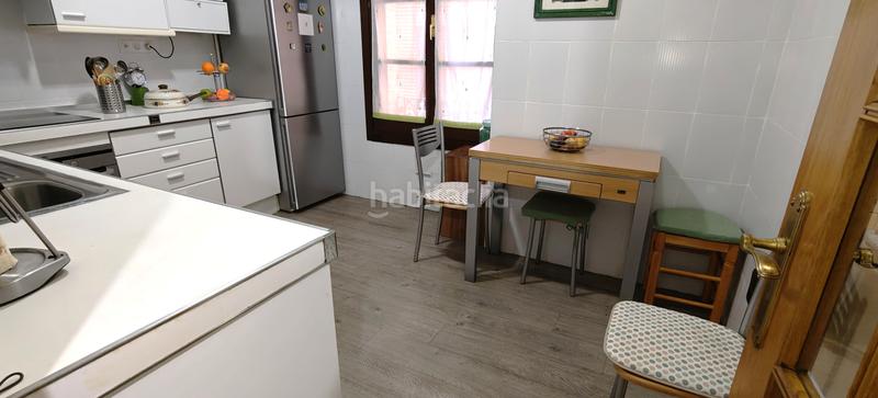 Foto d9f878d1-d706-48ea-922c-df6a42aa0267. Etagenwohnung mit heizung parking in Ruiseñores Zaragoza