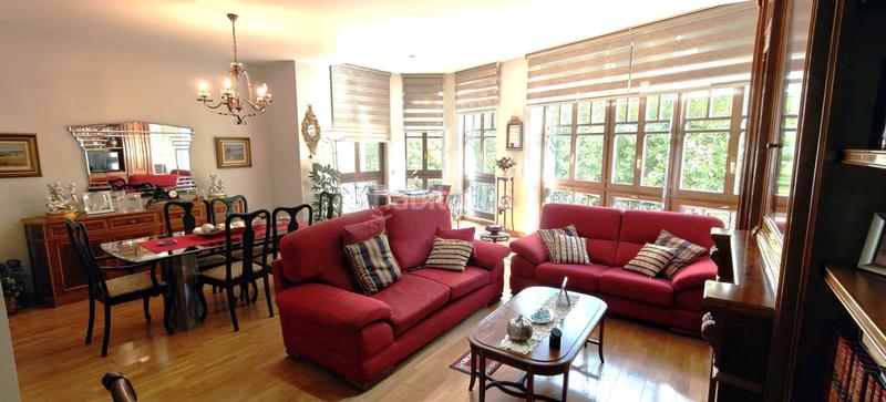 Foto ee907de7-2dec-4c13-89ee-240a15269d08. Etagenwohnung mit heizung parking in Ruiseñores Zaragoza