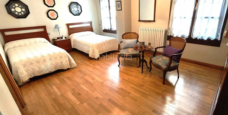 Foto f45d306b-e96b-4bba-a672-c9bebe780ba8. Etagenwohnung mit heizung parking in Ruiseñores Zaragoza