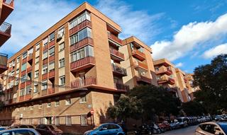 Pis  Calle de miguel antonio cataln saudo. Las fuentes - echegaray y caballero, vivienda de tres dormitorio