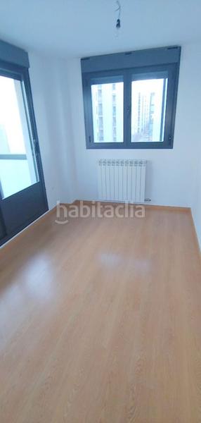 Foto 6fa79825-f9e9-4c90-8fb2-7b01e3492684. Rent flat in calle de viridiana 20 in Valdespartera Zaragoza