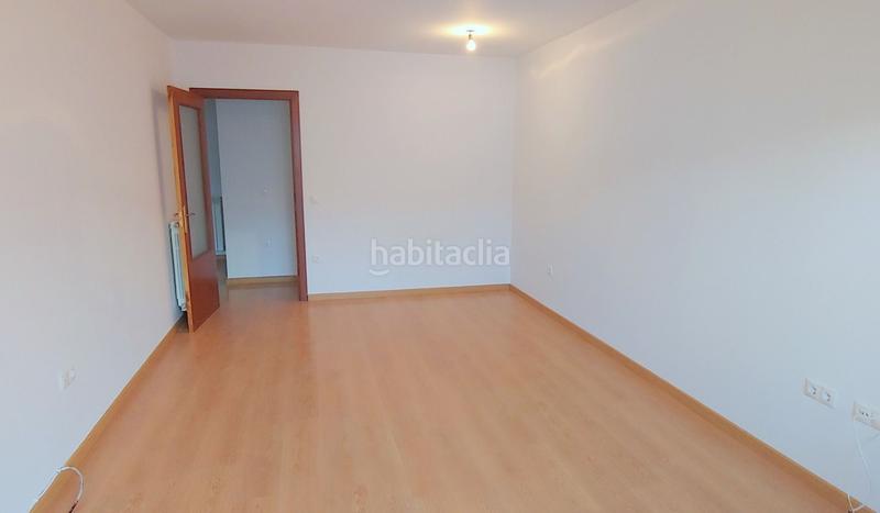 Foto c254c68b-029a-4771-8119-0c9345be167a. Rent flat in calle de viridiana 20 in Valdespartera Zaragoza
