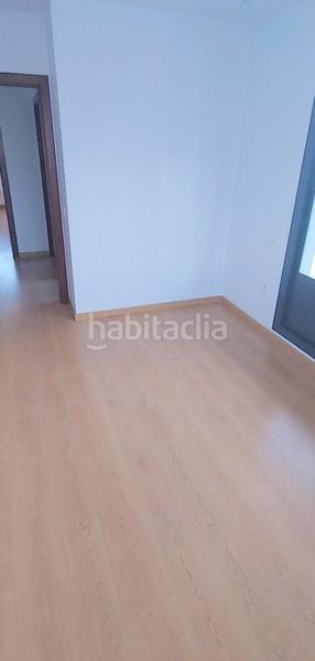 Foto df09fec1-e1f7-4958-a06e-7d12860a2d57. Rent flat in calle de viridiana 20 in Valdespartera Zaragoza