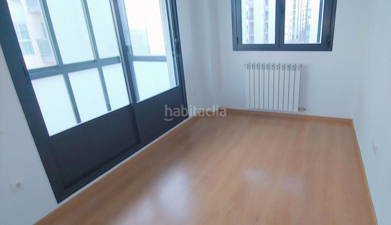 Foto fbdc1959-d324-4622-95a9-040590ba812b. Rent flat in calle de viridiana 20 in Valdespartera Zaragoza