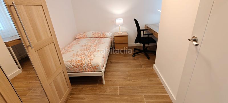 Foto 550f6903-b689-462c-973f-5041a65fa660. Affitto appartamento in calle de maría moliner 20 in Zaragoza