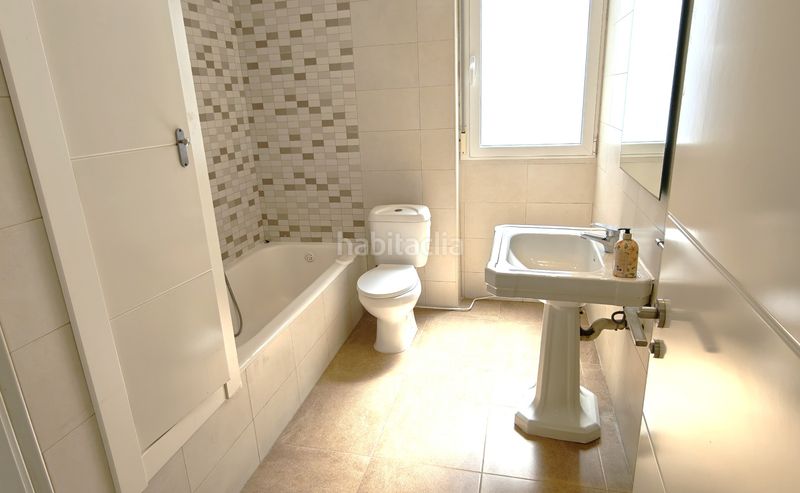 Foto 60dac1d1-8913-40ea-8a9e-c44876f376e2. Pis amb calefacció a Alfonso Zaragoza