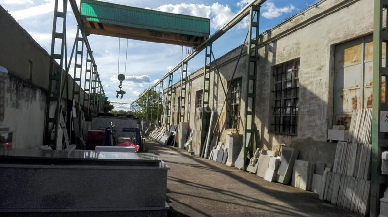 Foto 0f3524f6-b3e8-4bd7-9b4e-db172ce9144c. Bâtiment à usage industriel dans froilan 56 dans Puente Castro León