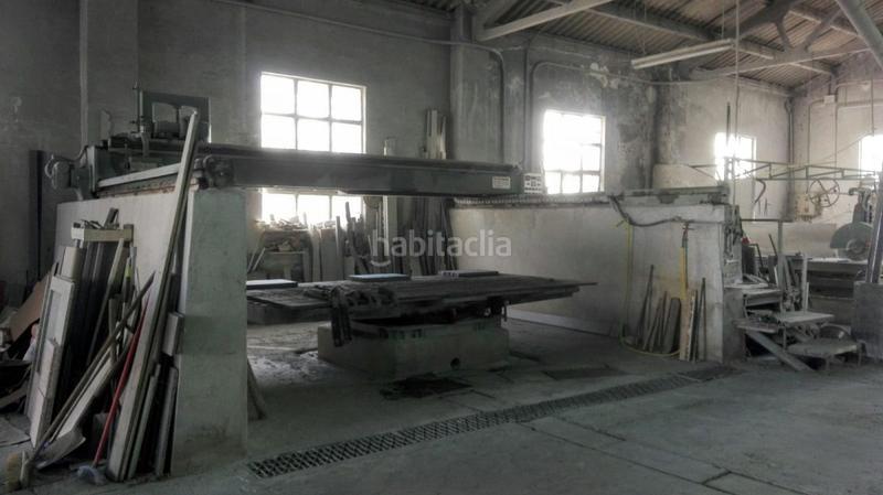 Foto 284af10d-e9f1-43d8-88b4-4598c87c5ef5. Bâtiment à usage industriel dans froilan 56 dans Puente Castro León