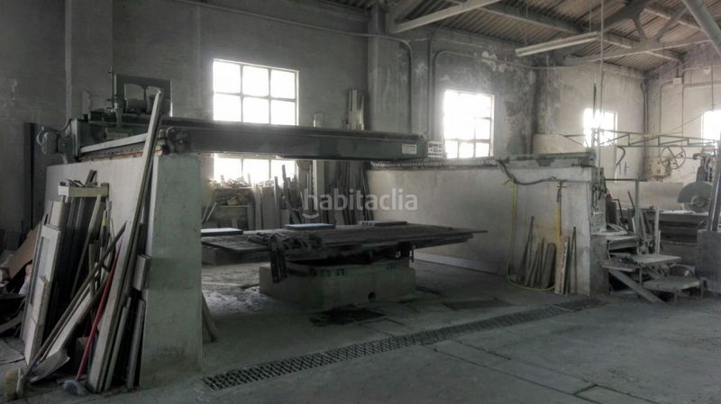 Foto e4ed388c-ea4d-4e84-afe2-c8a2001fc83d. Industrial building in froilan 56 in Puente Castro León