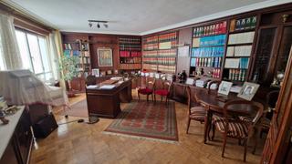 Pis a Avenida condesa de sagasta 6. Piso en venta en centro, 3 dormitorios.