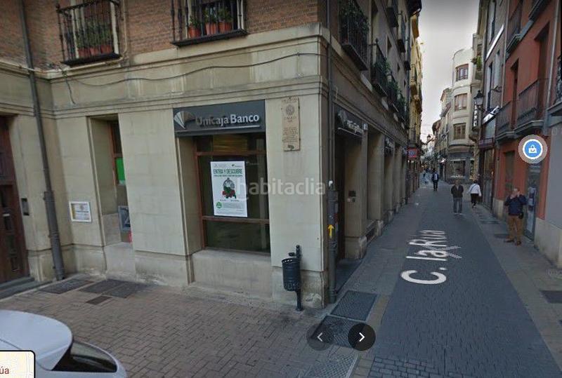 Foto ec12c4a0-4beb-4a15-a50f-be6776423dec. Lloguer local comercial a calle la rúa 29 a Casco Antiguo León