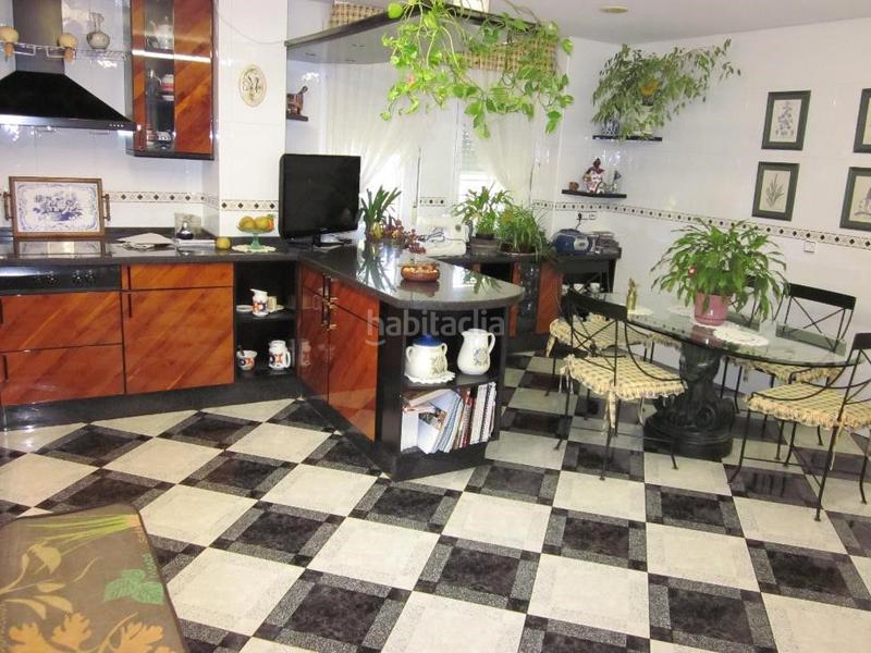 Foto 49a6c7e6-109a-4296-ae34-e39156b9163c. Xalet amb calefacció aparcament piscina a Valdefresno