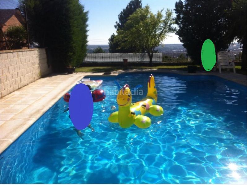 Foto 600125b5-23b2-48c7-8112-877637acfd41. Xalet amb calefacció aparcament piscina a Valdefresno