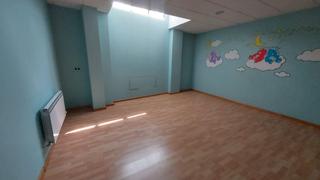 Lloguer Local Comercial a Doctor fleming 23. Local com. en alquiler en crucero, 4 despachos.