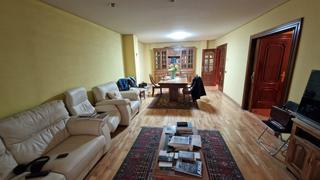 Pis en Roma 2. Piso en venta en centro, 4 dormitorios.