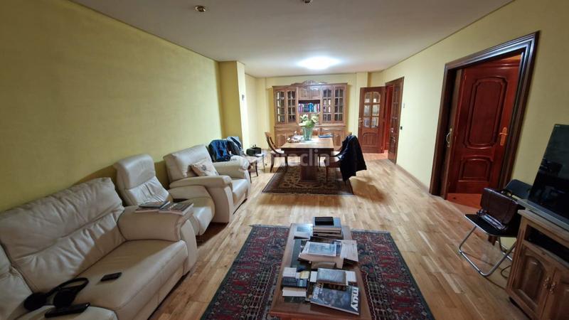 Foto 71bb3071-f09d-42e8-9d0a-093bb186bd3f. Pis a roma 2 a Centro Ciudad León