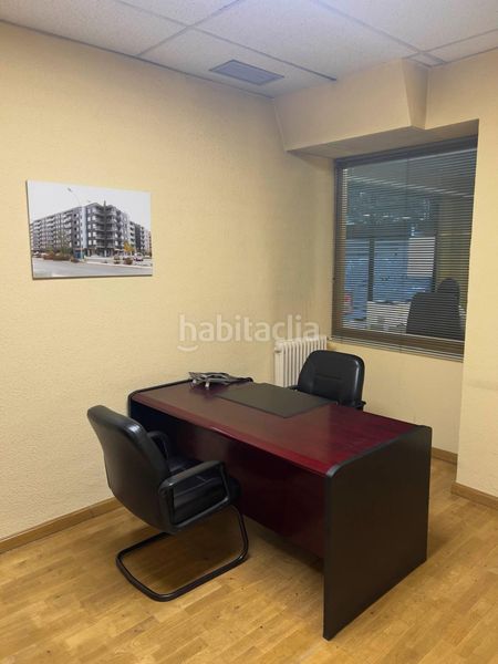 Foto e6c9b2ed-ff09-4155-b104-a98478fd3ad3. Local comercial a San Claudio - La Chantría León