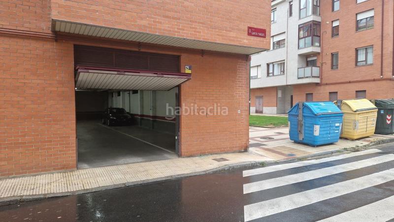 Foto bcfe9c5d-d98a-46c1-a965-77a374402d6d. Affitto posto auto in mastin leones 10 in Armunia León