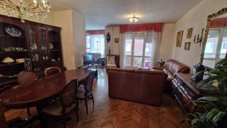 Pis  Velazquez. Piso en venta en chantra, 4 dormitorios.