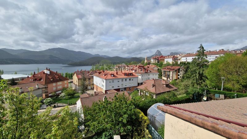 Foto 96da6448-c3f6-4775-aeb8-9b563767434e. Casa a solasierra 16 a Riaño