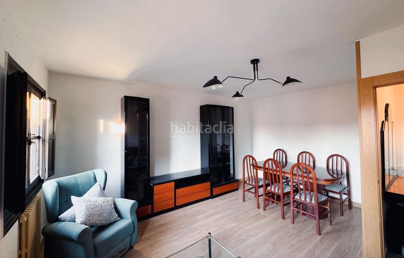 Foto b8152b0c-7c8e-44ec-99d2-f2ab56b8f502. Rent flat with heating in Casco Antiguo León
