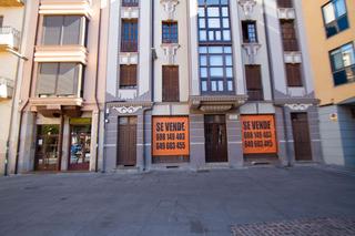 Local Comercial en Plaza maestro haedo 9