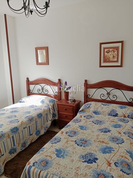 Foto b832beb0-d4d9-4366-9203-e15a04a0e284. Casa adossada amb calefacció aparcament a Venialbo