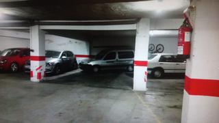 Location Parking voiture à Calle san miguel 4. Alquiler de garaje para coche pequeño  mediano