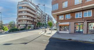 Affitto Locale commerciale  Calle arapiles. Alquiler local esquina a 3 calles