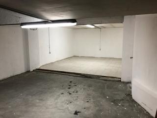 Parking voiture  Calle doctor olivares. Garaje cerrado con muchas posibilidades