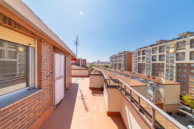 Foto 40ca3525-0731-4a1e-be3c-f03802fb4f6d. Miete dachwohnung mit heizung in Los Bloques Zamora