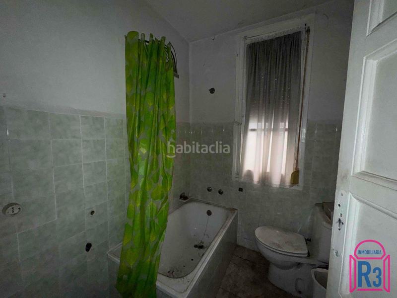 Foto e4f9ff52-b368-4060-86f7-efebb072dffb. Gebäude in Crucero León