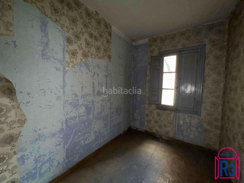 Foto ec9cb6c3-c60b-48bd-8411-f214721bb740. Gebäude in Crucero León