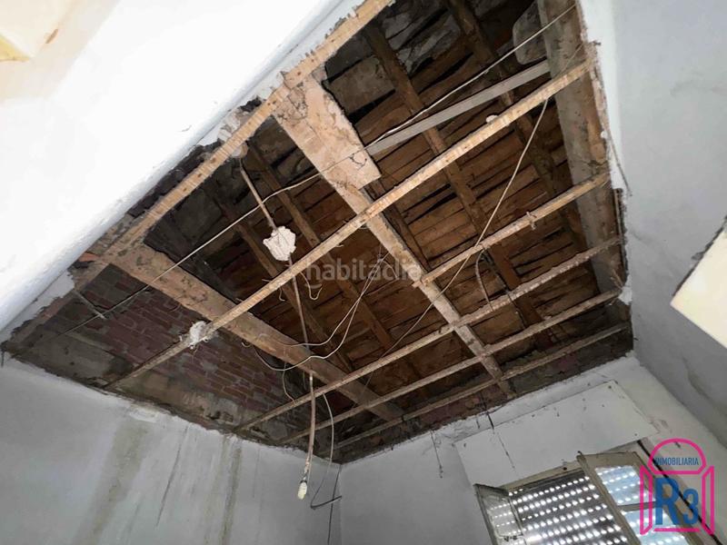 Foto f0a3de2c-2f44-448d-b81c-118aea92237f. Gebäude in Crucero León