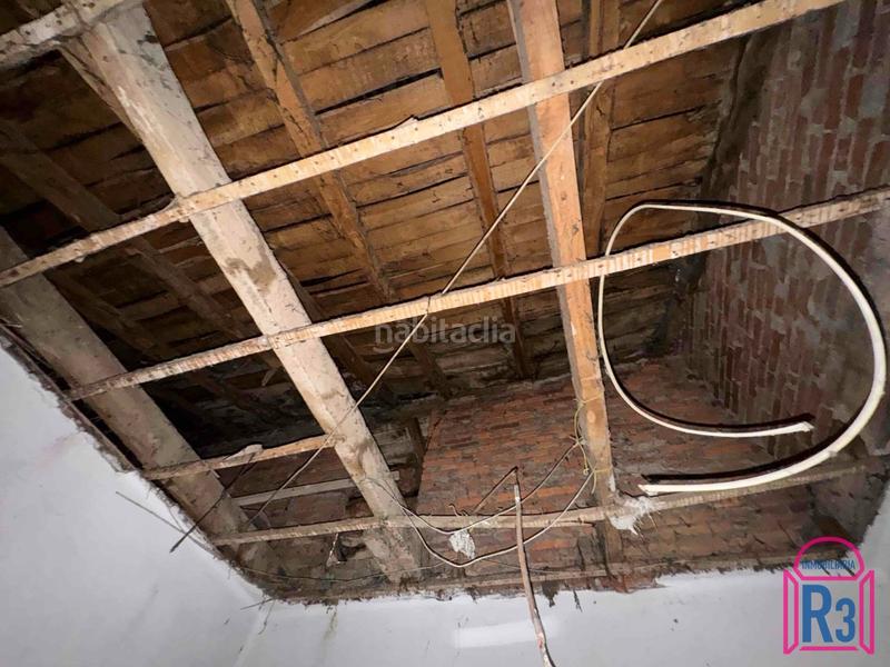 Foto fbee0a59-8379-46ea-bebc-2b4529e98f57. Gebäude in Crucero León