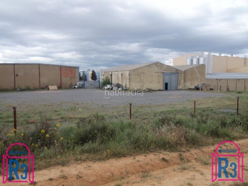 Foto 01bcdb3e-6839-4b2d-a64e-6cbd5f61c055. Capannone industriale in Valdefresno