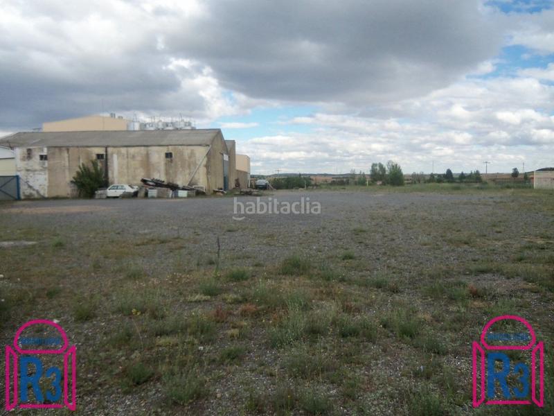 Foto 918e6222-df71-46c5-a0ce-d4e11c3c59e9. Capannone industriale in Valdefresno