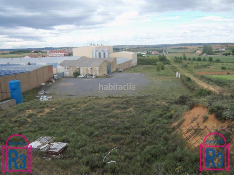 Foto d7b76831-8ae6-421c-8379-4813a088d7a8. Capannone industriale in Valdefresno