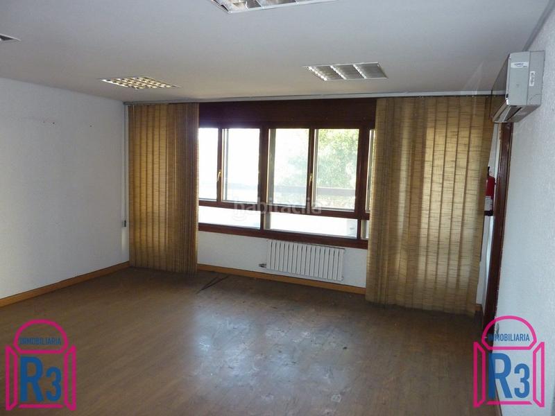 Foto 1bc16f47-b9fd-4dc0-8a88-a3a0de5fd2e0. Bureau avec chauffage dans Centro Ciudad León