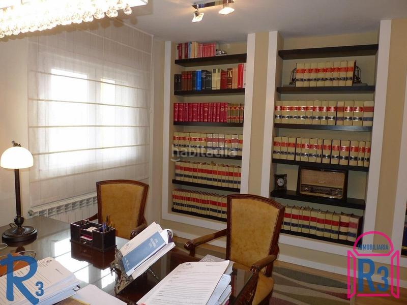 Foto be74656a-ea3a-4d52-adbd-c46c5ffd9752. Büro mit heizung in San Esteban León