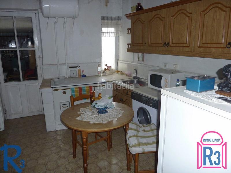 Foto d76b945f-85df-4ae2-bd25-9335ea243764. Edificio  en venta en Armunia León