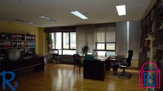 Office space  Avenida del padre isla. Oficina de 155 m² dividida en 2 (peluquería alquilada en 700 € y
