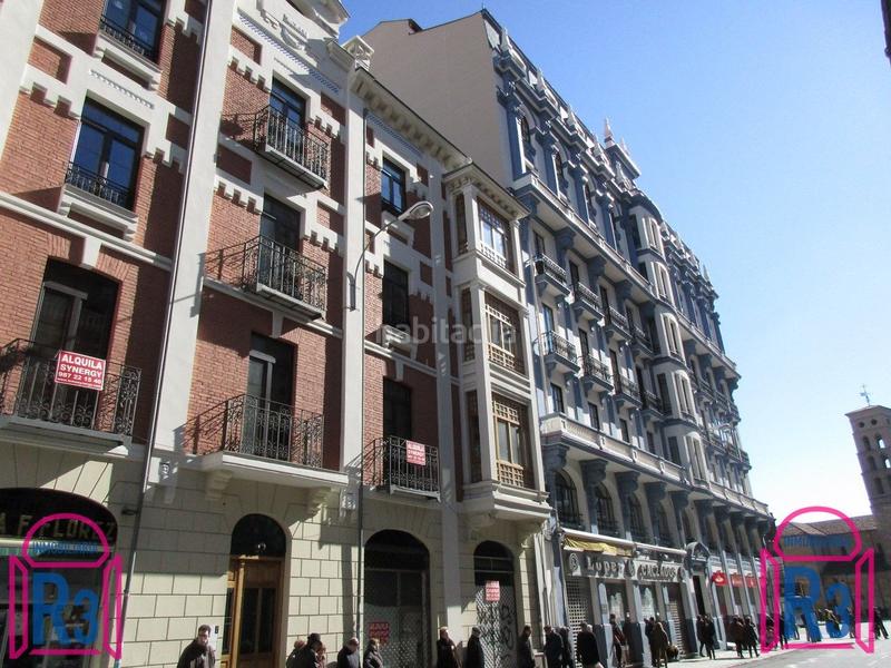 Foto 719ba6fe-b6b5-459f-ae2b-98ee0e0a49e6. Bureau dans Centro Ciudad León