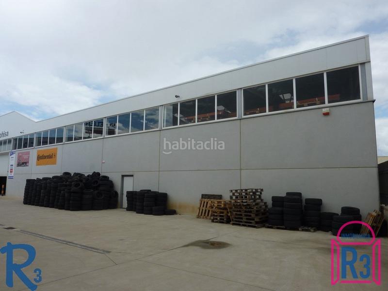 Foto 1f42ed03-23fd-4eae-945a-106abca19e04. Nau industrial a Trobajo del camino