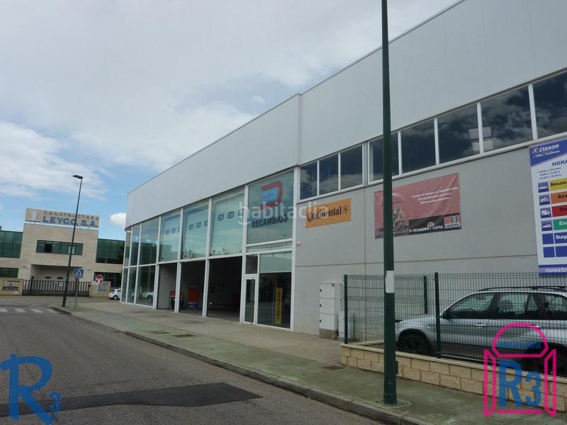 Foto 97124e64-9e42-49d4-932d-4dd67d3ab3f6. Nau industrial a Trobajo del camino